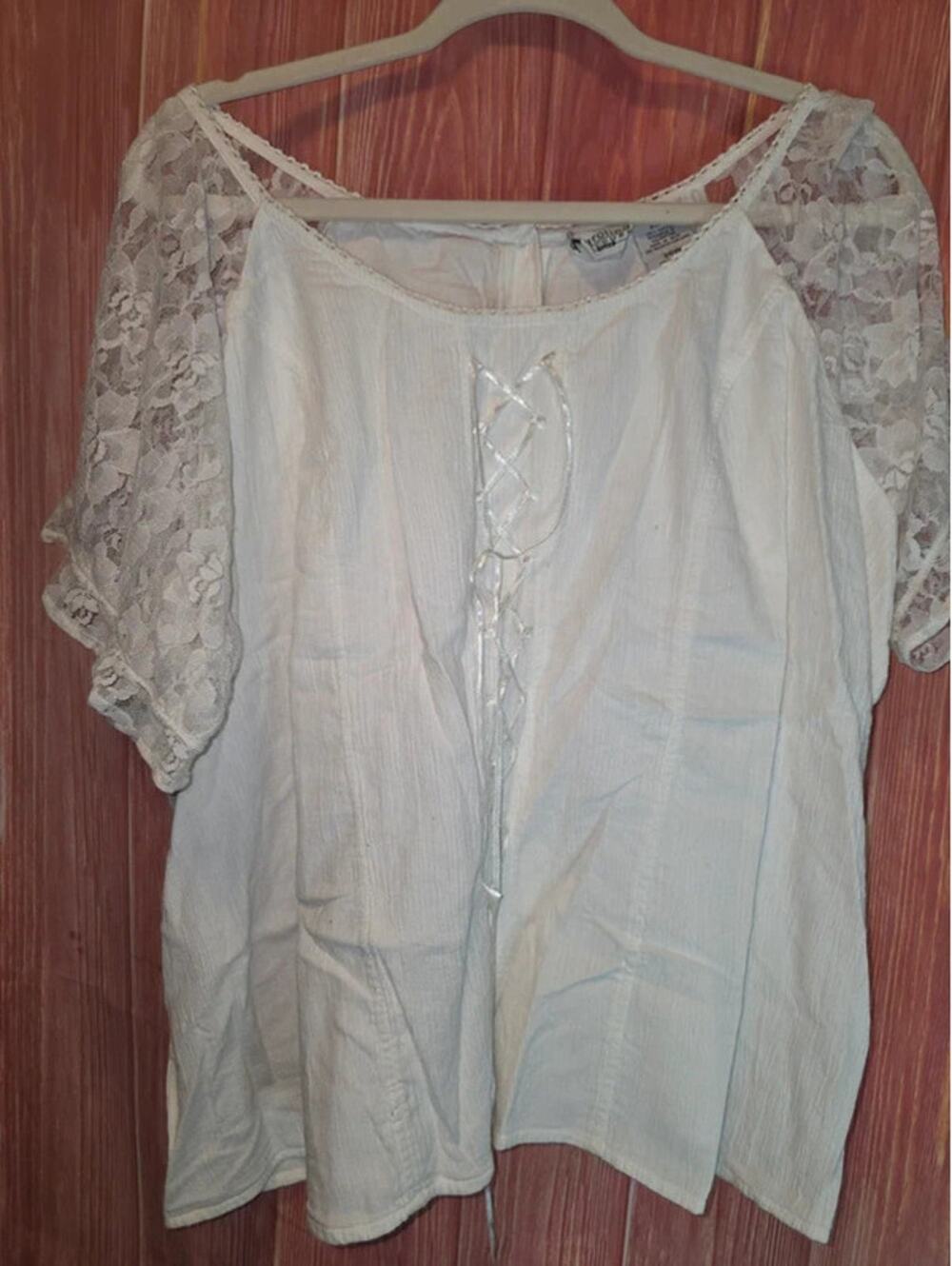 Carolina Colours Plus White Lace Sleeve Corset Tie Peasant Top 26W Cotton